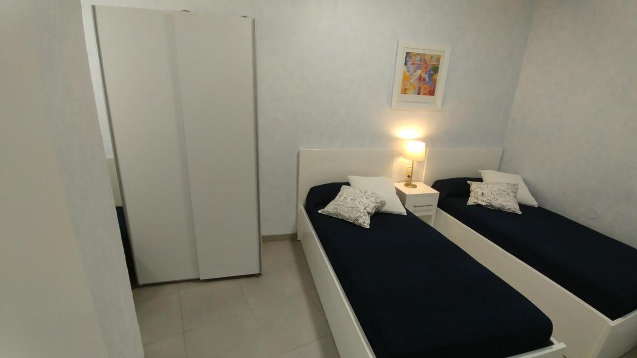Apartament Oasis B3 Roses Eksteriør billede
